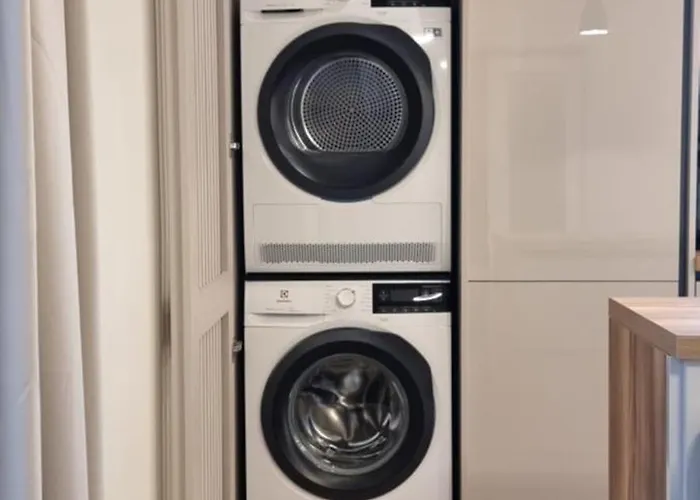 Апартамент Kate's Place