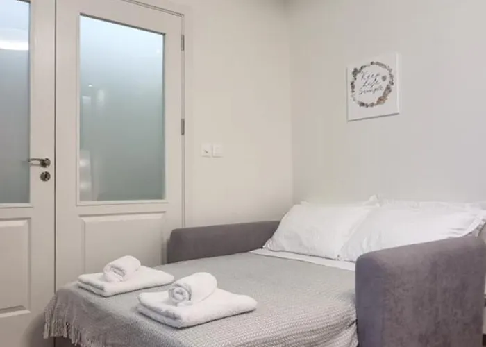 Апартамент Kate's Place